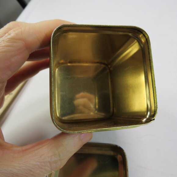 Asian Small 3" metal tin Red Black Gold Oriental design chinoiserie - Picture 13 of 14